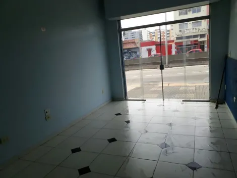 Pr�dio Comercial no Bairro Centro em Santo Andr� - 6 salas, cozinha, 5 banheiros, �rea de servi�o.