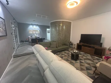 Casa com 3 dormit�rios localizado no Bairro Jardim S�o Caetano, em S�o Caetano Do Sul