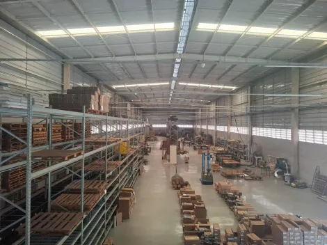 Aluga/Vende Galp�o Log�stico/Industrial em Itatiba com 2489 m�