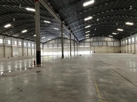 Galp�o localizado em, Jd. Alvorada - Jandira SP.- (Pr�ximo a Castelo Branco e Rodoanel).