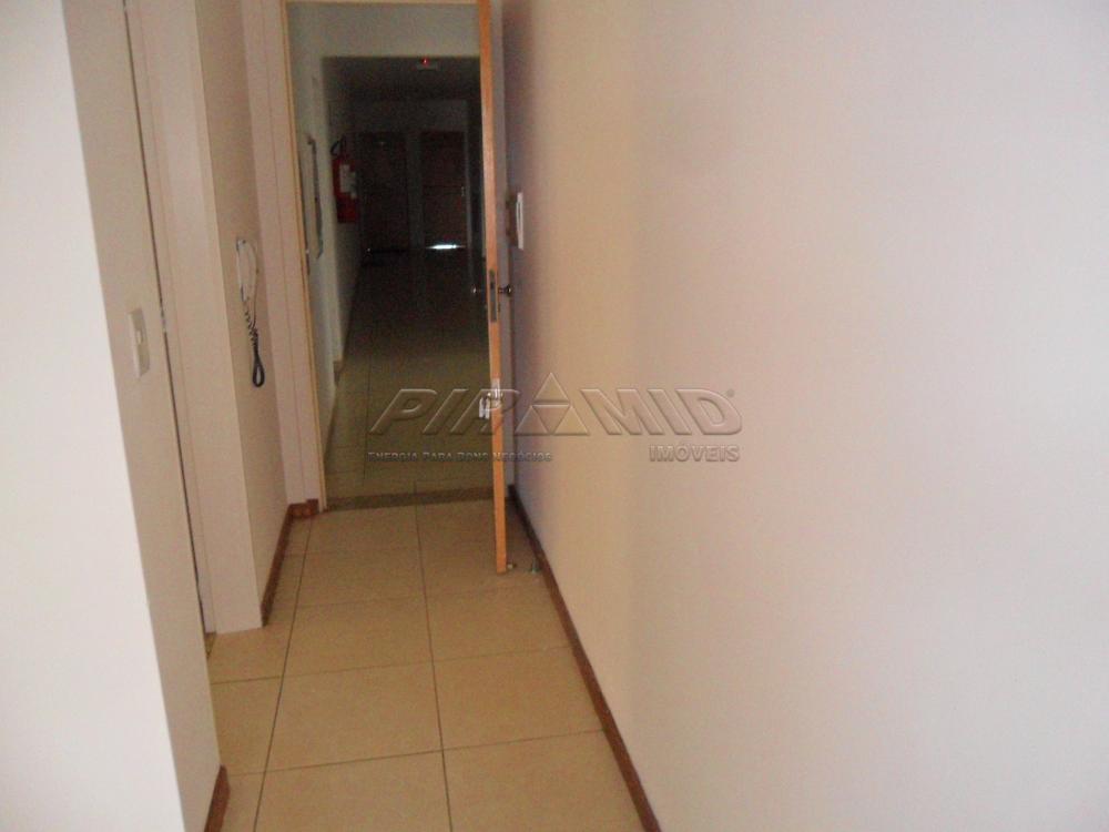 Alugar Apartamento / Padr&atilde;o em Ribeir&atilde;o Preto R$ 1.600,00 - Foto 2