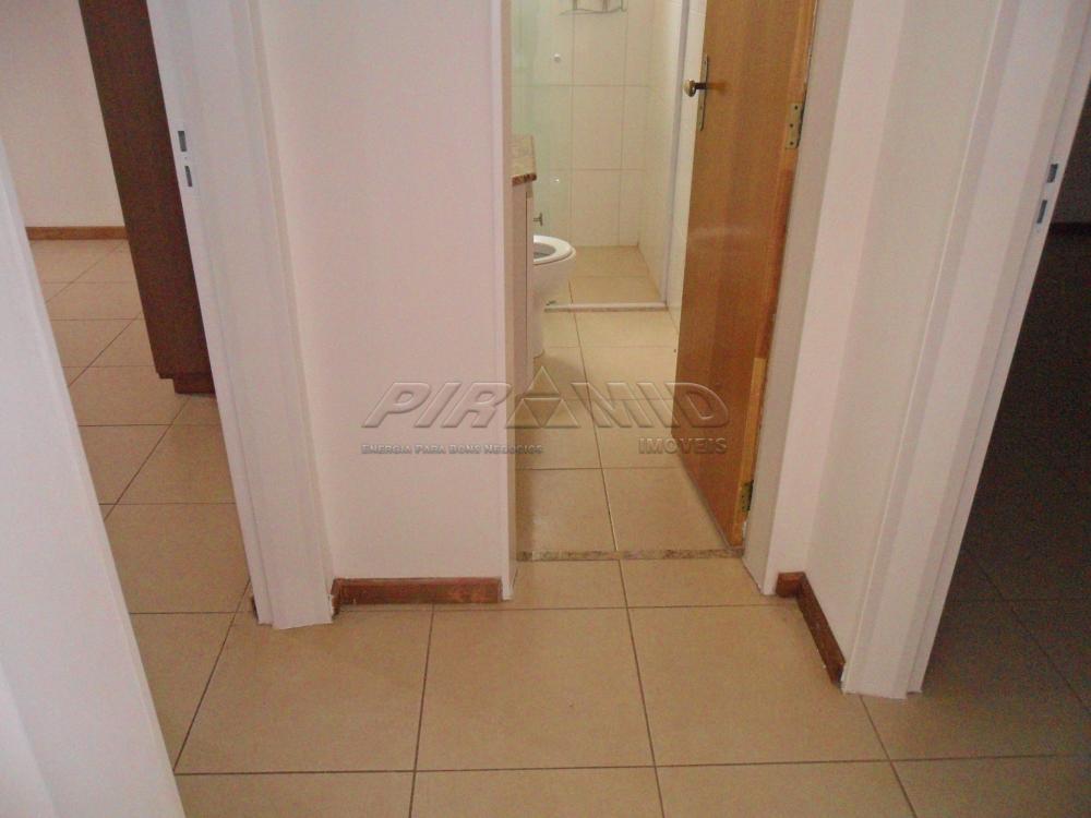 Alugar Apartamento / Padr&atilde;o em Ribeir&atilde;o Preto R$ 1.600,00 - Foto 5