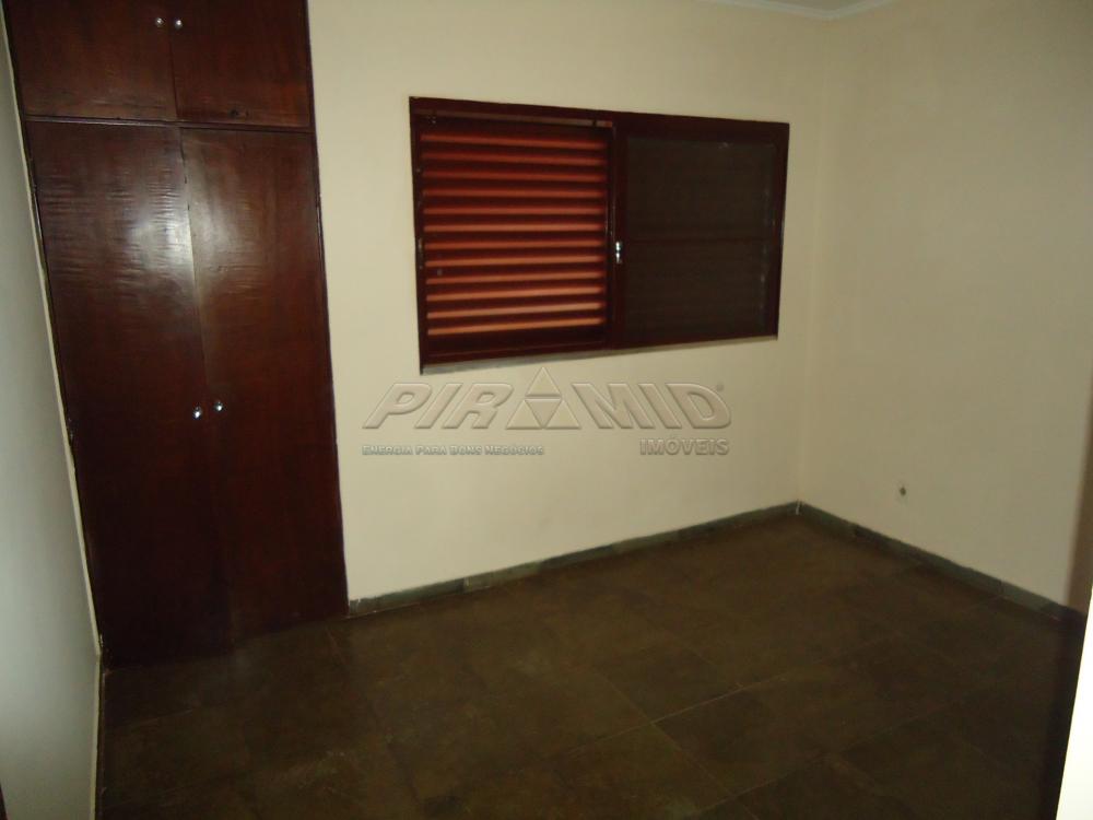 Alugar Apartamento / Padr&atilde;o em Ribeir&atilde;o Preto R$ 650,00 - Foto 3