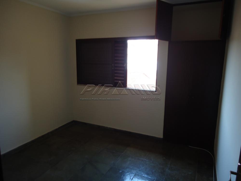 Alugar Apartamento / Padr&atilde;o em Ribeir&atilde;o Preto R$ 650,00 - Foto 4