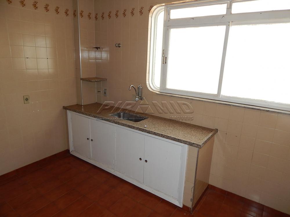 Alugar Apartamento / Padr&atilde;o em Ribeir&atilde;o Preto R$ 900,00 - Foto 4