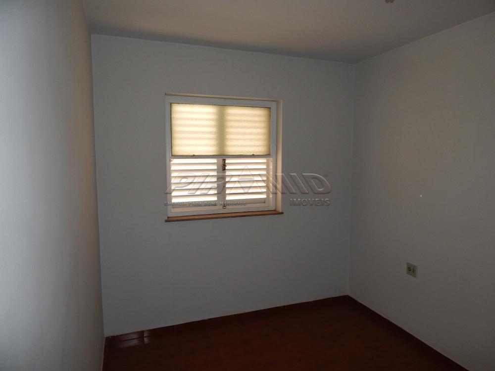 Alugar Apartamento / Padr&atilde;o em Ribeir&atilde;o Preto R$ 900,00 - Foto 8