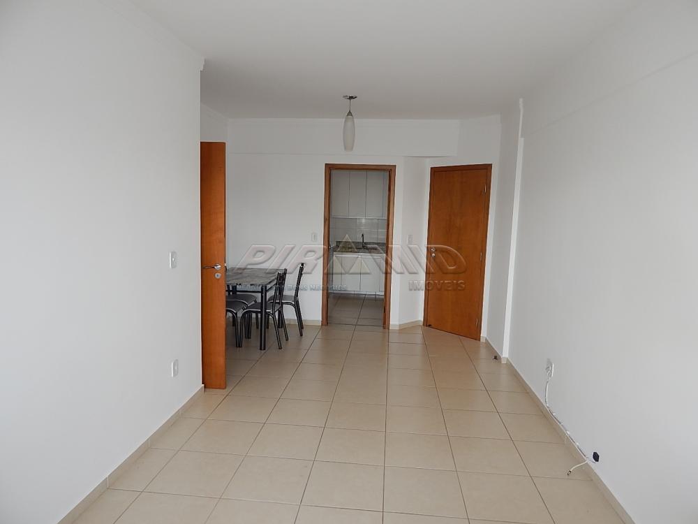 Alugar Apartamento / Padr&atilde;o em Ribeir&atilde;o Preto R$ 1.200,00 - Foto 2