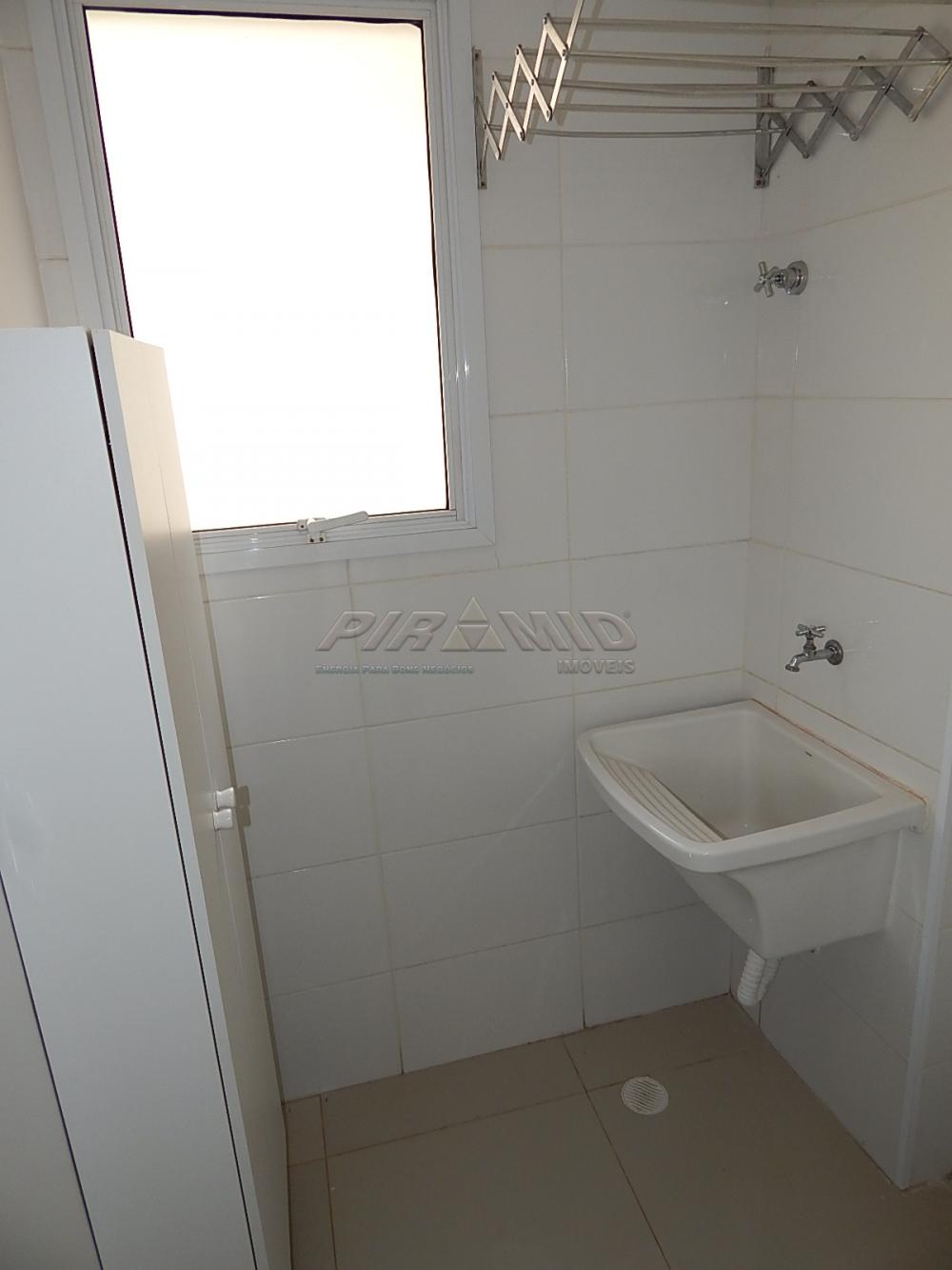 Alugar Apartamento / Padr&atilde;o em Ribeir&atilde;o Preto R$ 1.800,00 - Foto 13