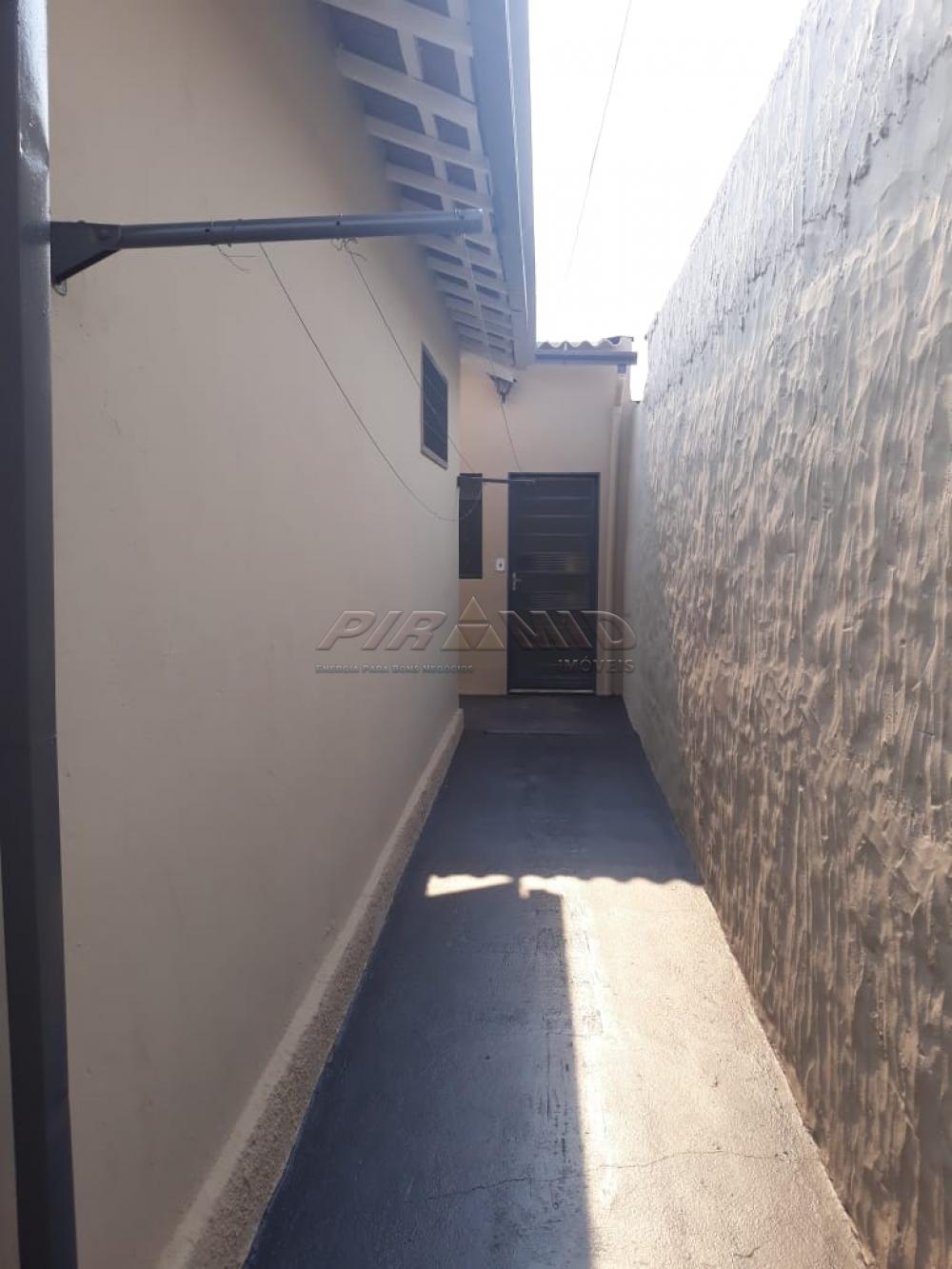 Alugar Casa / Padr&atilde;o em Ribeir&atilde;o Preto R$ 550,00 - Foto 3