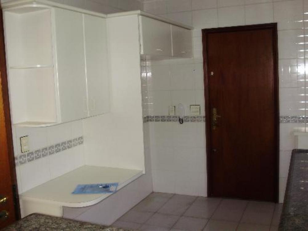 Alugar Apartamento / Padr&atilde;o em Ribeir&atilde;o Preto R$ 1.700,00 - Foto 6