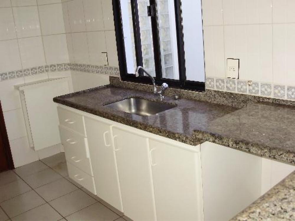 Alugar Apartamento / Padr&atilde;o em Ribeir&atilde;o Preto R$ 1.700,00 - Foto 7