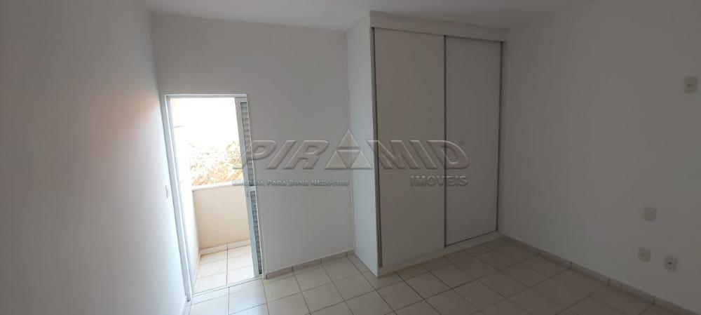 Alugar Apartamento / Padr&atilde;o em Ribeir&atilde;o Preto R$ 1.350,00 - Foto 3