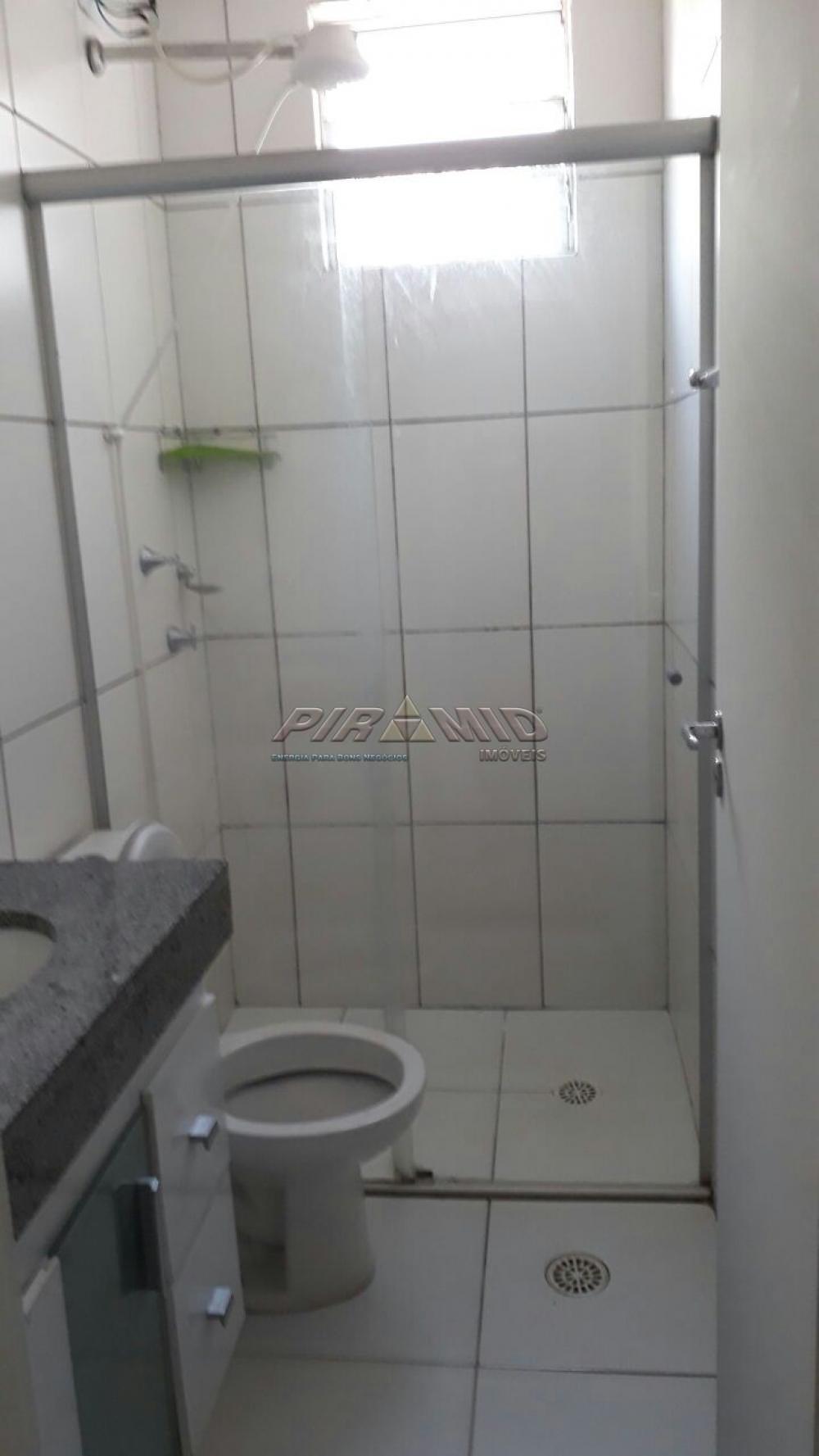 Alugar Apartamento / Padr&atilde;o em Ribeir&atilde;o Preto R$ 1.000,00 - Foto 4