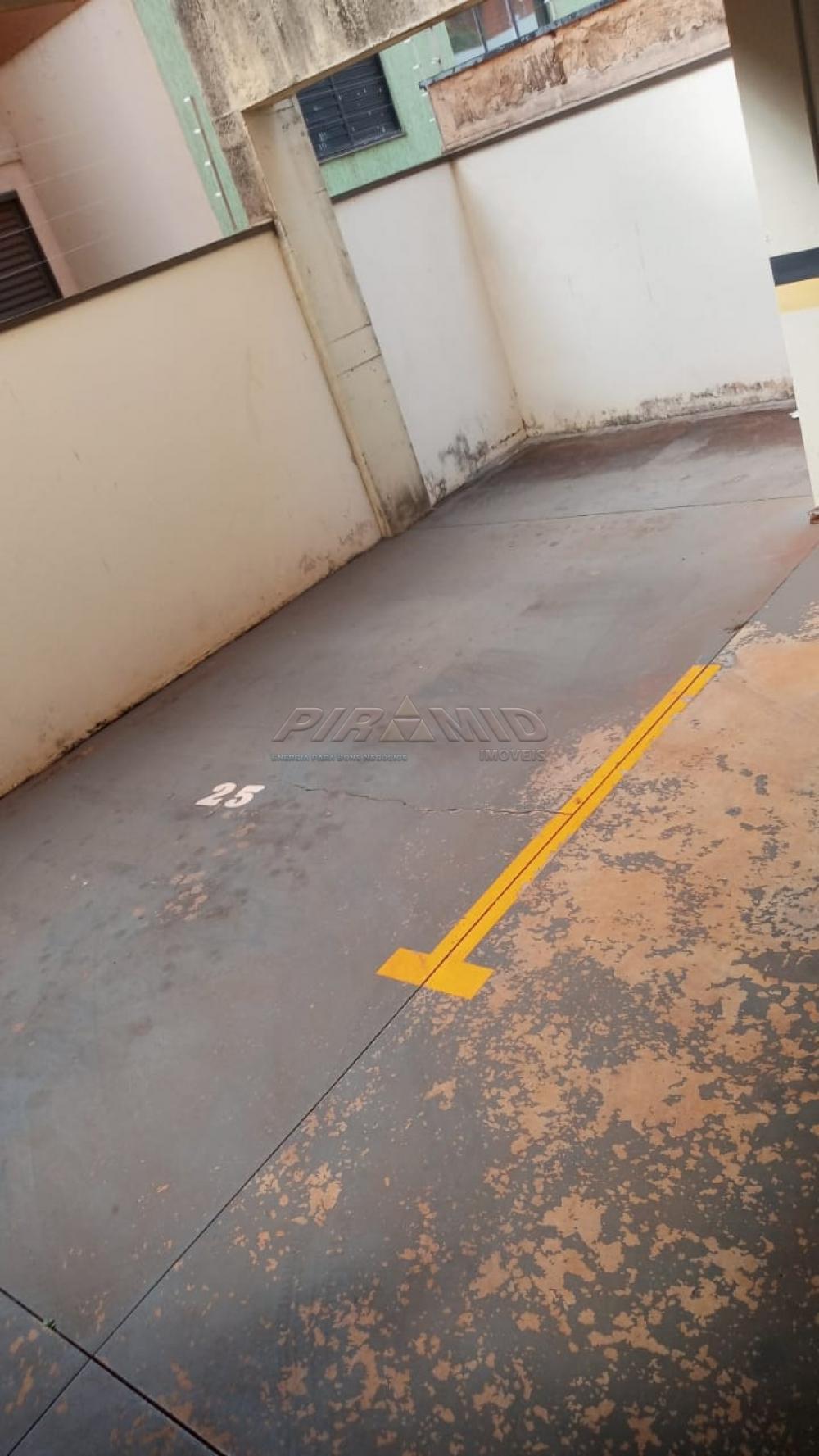 Alugar Apartamento / Padr&atilde;o em Ribeir&atilde;o Preto R$ 850,00 - Foto 18