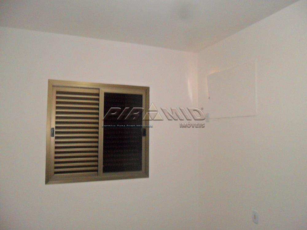 Alugar Apartamento / Padr&atilde;o em Ribeir&atilde;o Preto R$ 1.000,00 - Foto 4