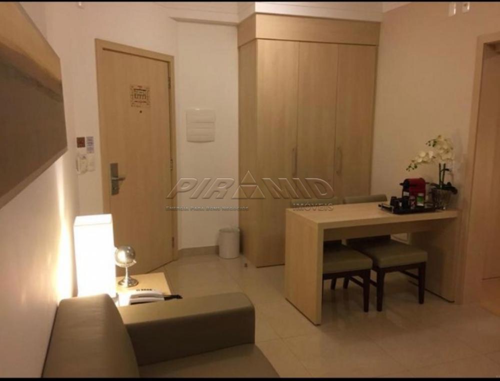 Alugar Apartamento / Padr&atilde;o em Ribeir&atilde;o Preto R$ 2.500,00 - Foto 2