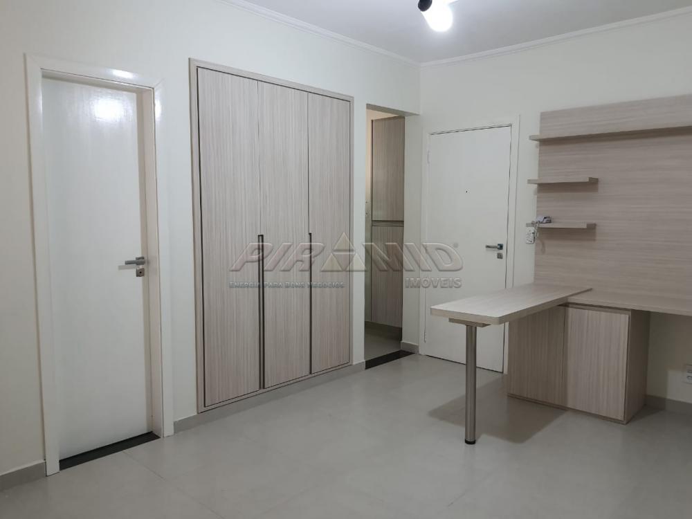 Alugar Apartamento / Padr&atilde;o em Ribeir&atilde;o Preto R$ 880,00 - Foto 2