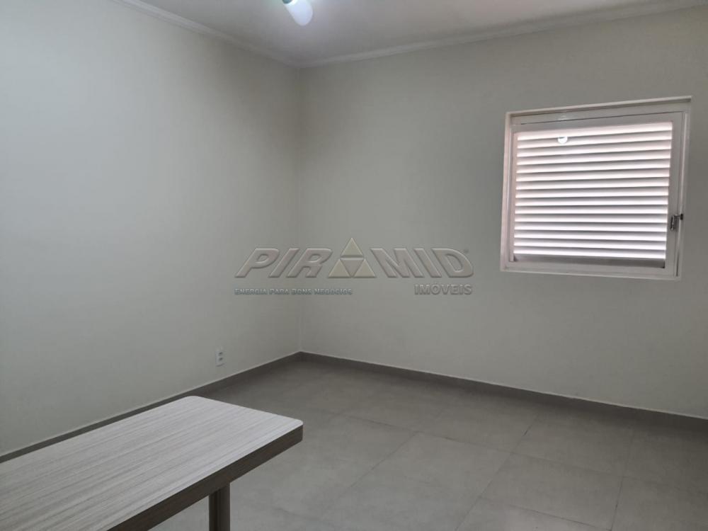 Alugar Apartamento / Padr&atilde;o em Ribeir&atilde;o Preto R$ 880,00 - Foto 3