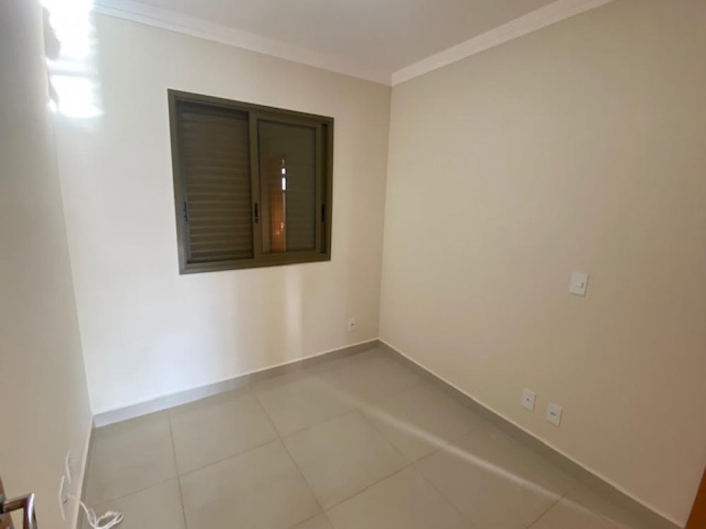 Alugar Apartamento / Padr&atilde;o em Ribeir&atilde;o Preto R$ 3.500,00 - Foto 8