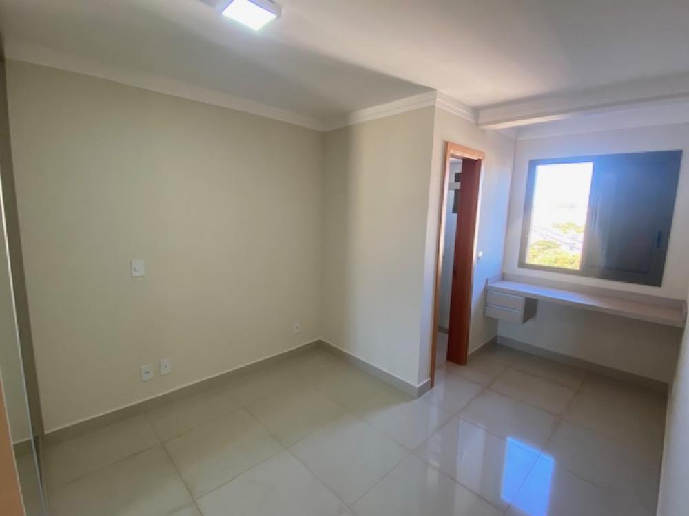 Alugar Apartamento / Padr&atilde;o em Ribeir&atilde;o Preto R$ 3.500,00 - Foto 11