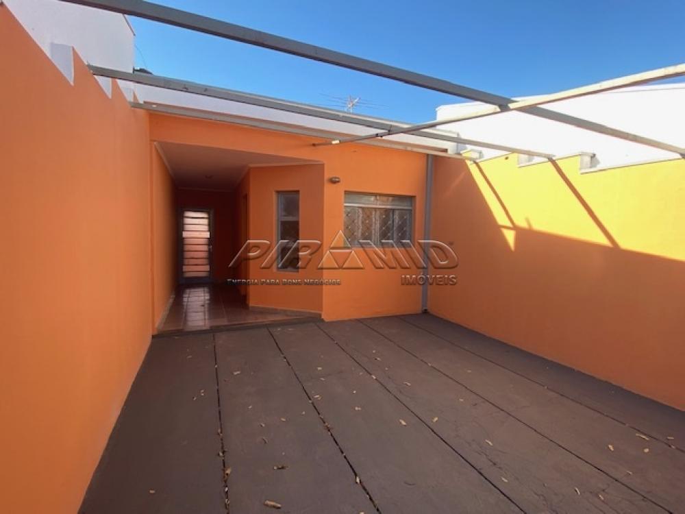 Alugar Casa / Padr&atilde;o em Ribeir&atilde;o Preto R$ 1.100,00 - Foto 2