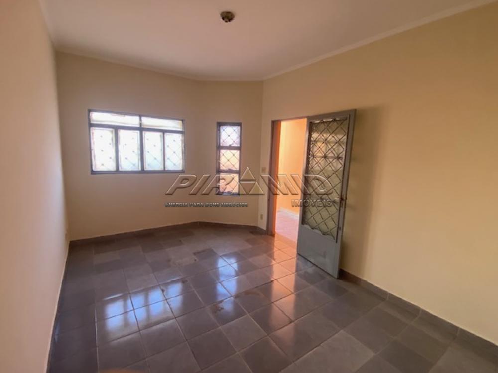 Alugar Casa / Padr&atilde;o em Ribeir&atilde;o Preto R$ 1.100,00 - Foto 3
