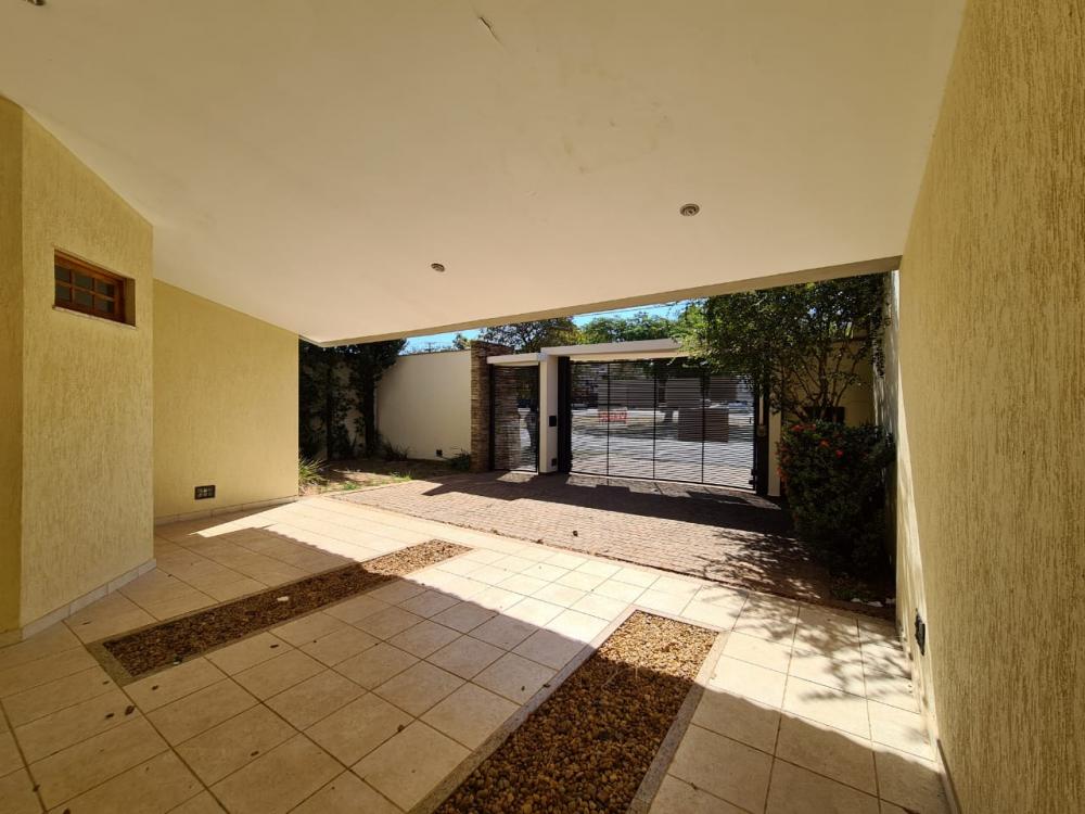 Alugar Casa / Padr&atilde;o em Ribeir&atilde;o Preto R$ 6.000,00 - Foto 5