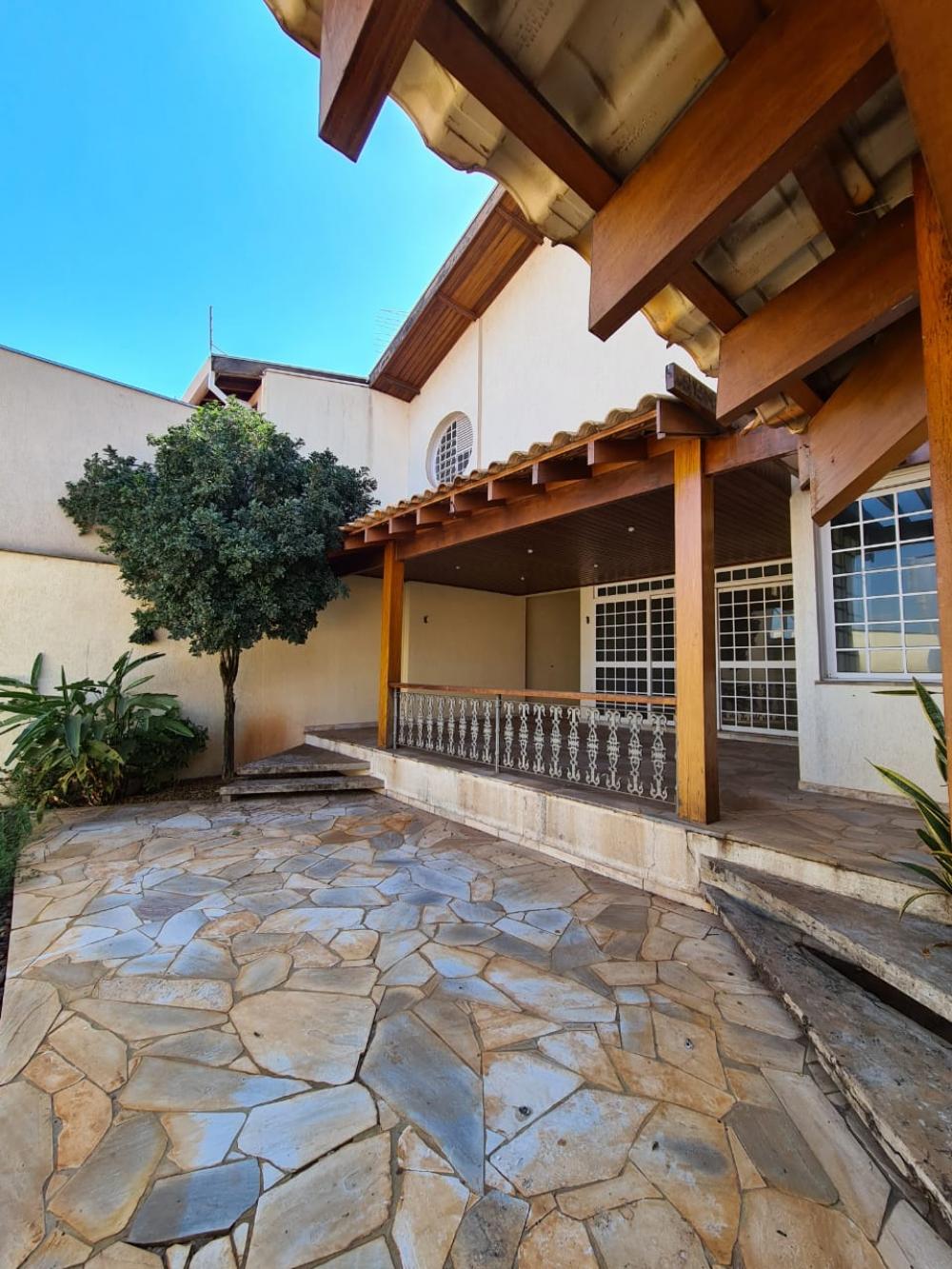 Alugar Casa / Padr&atilde;o em Ribeir&atilde;o Preto R$ 6.000,00 - Foto 29