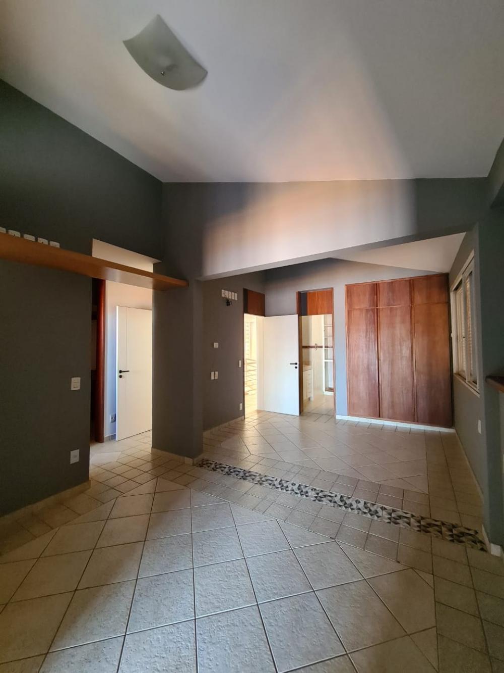 Alugar Casa / Padr&atilde;o em Ribeir&atilde;o Preto R$ 6.000,00 - Foto 35