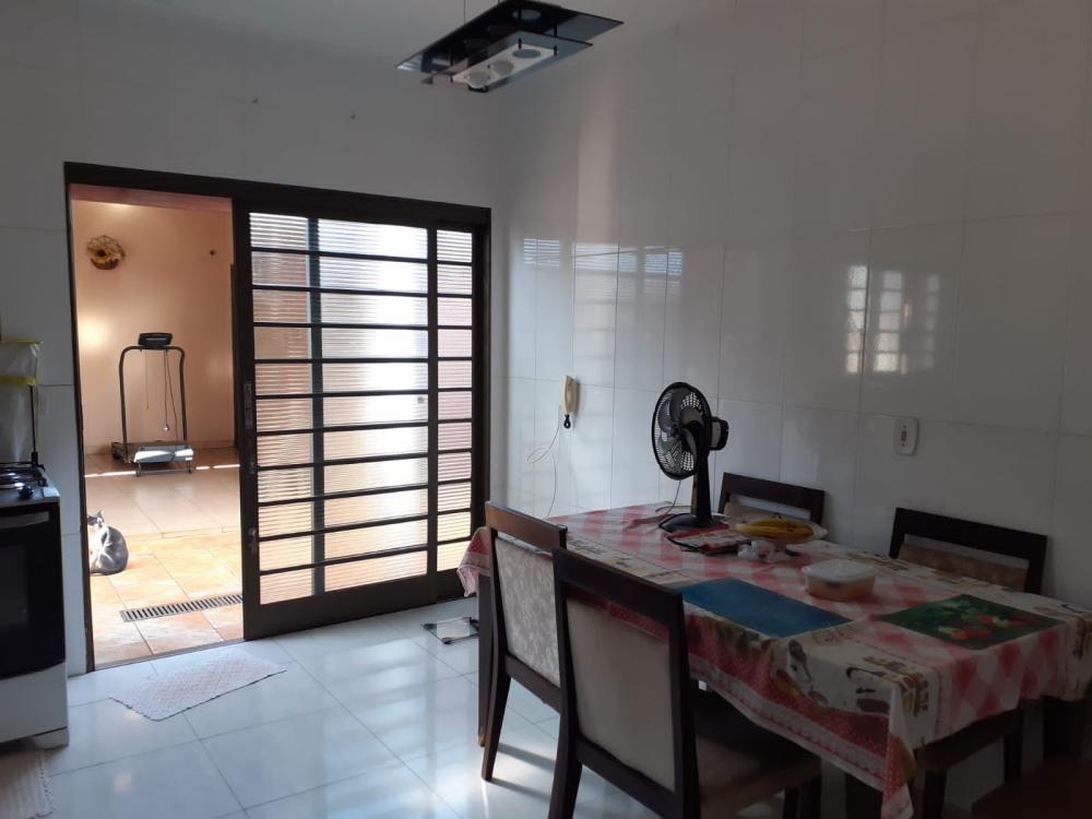 Comprar Casa / Padr&atilde;o em Brodowski R$ 550.000,00 - Foto 9