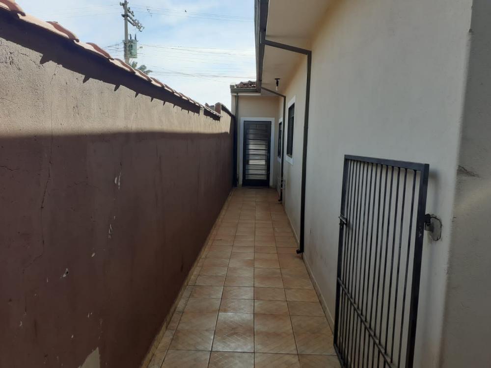 Comprar Casa / Padr&atilde;o em Brodowski R$ 550.000,00 - Foto 23