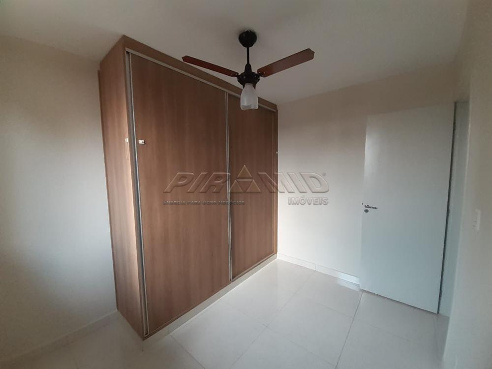 Alugar Apartamento / Padr&atilde;o em Ribeir&atilde;o Preto R$ 1.400,00 - Foto 3