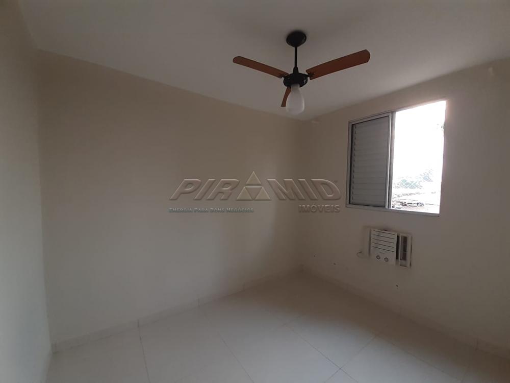 Alugar Apartamento / Padr&atilde;o em Ribeir&atilde;o Preto R$ 1.400,00 - Foto 4