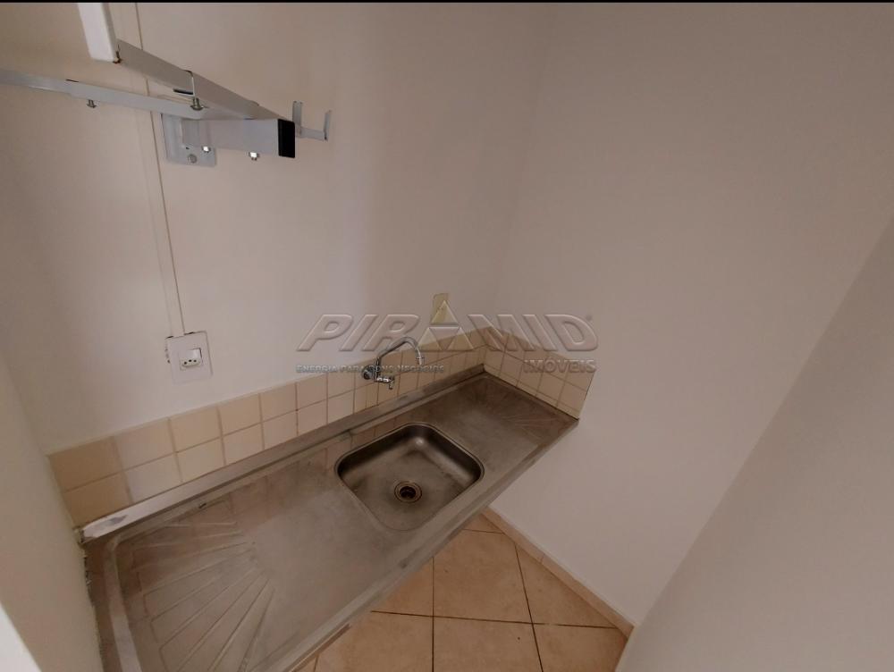 Alugar Comercial / Sal&atilde;o em Ribeir&atilde;o Preto R$ 1.550,00 - Foto 5