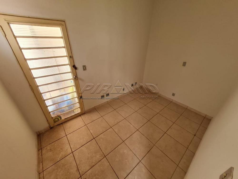 Alugar Casa / Padr&atilde;o em Ribeir&atilde;o Preto R$ 1.900,00 - Foto 4