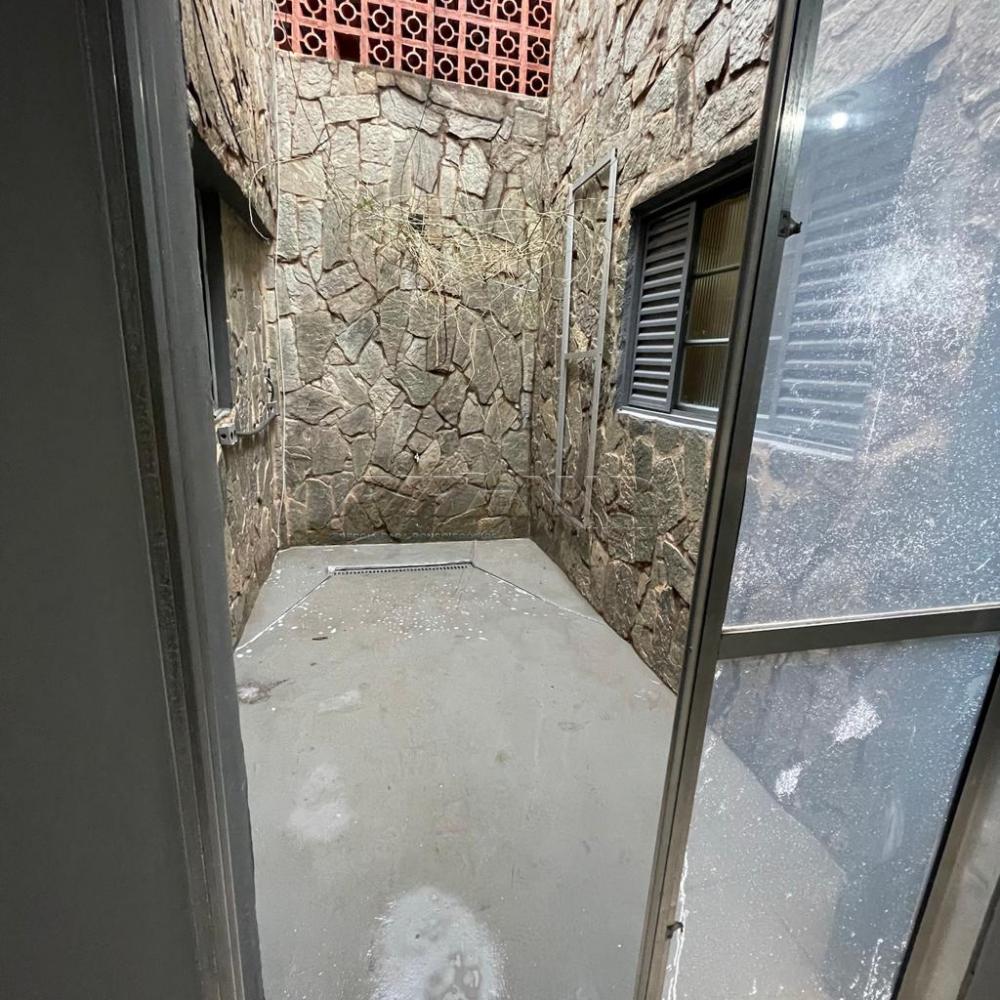 Alugar Casa / Padr&atilde;o em Ribeir&atilde;o Preto R$ 2.800,00 - Foto 20