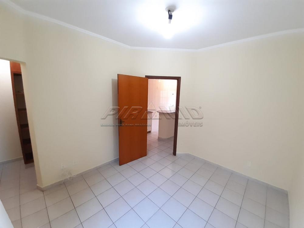 Alugar Apartamento / Padr&atilde;o em Ribeir&atilde;o Preto R$ 1.000,00 - Foto 4