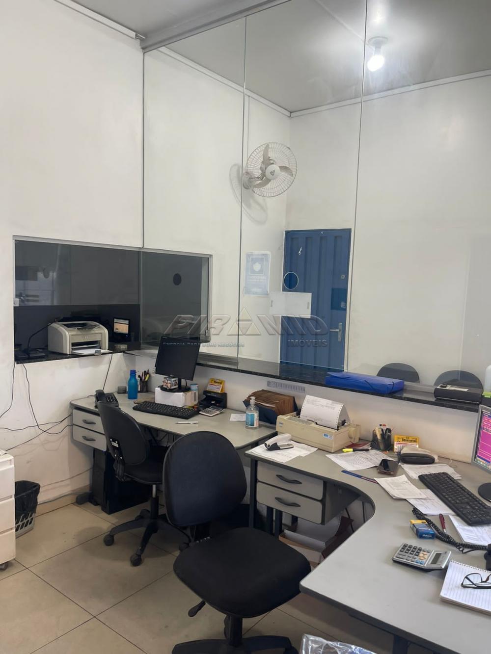 Alugar Comercial / Galp&atilde;o  Barrac&atilde;o em Ribeir&atilde;o Preto R$ 4.500,00 - Foto 9