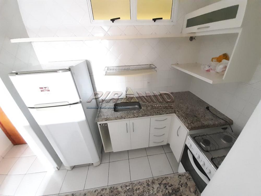 Alugar Apartamento / Kitchnet em Ribeir&atilde;o Preto R$ 1.300,00 - Foto 5