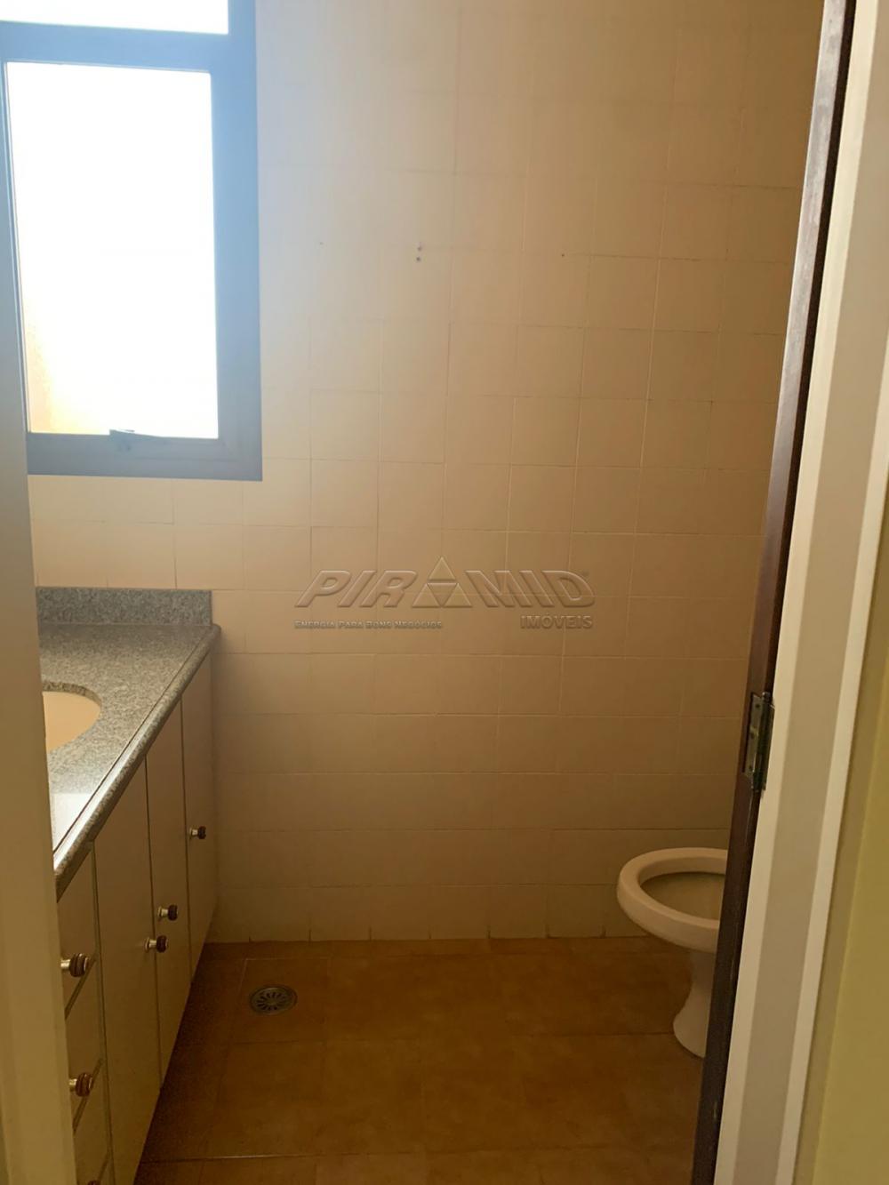 Alugar Apartamento / Padr&atilde;o em Ribeir&atilde;o Preto R$ 1.800,00 - Foto 4