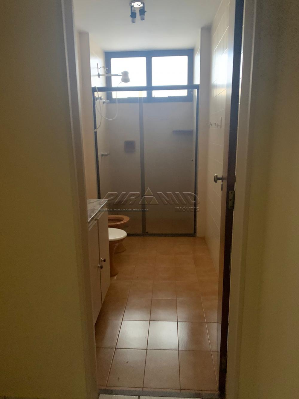 Alugar Apartamento / Padr&atilde;o em Ribeir&atilde;o Preto R$ 1.800,00 - Foto 16