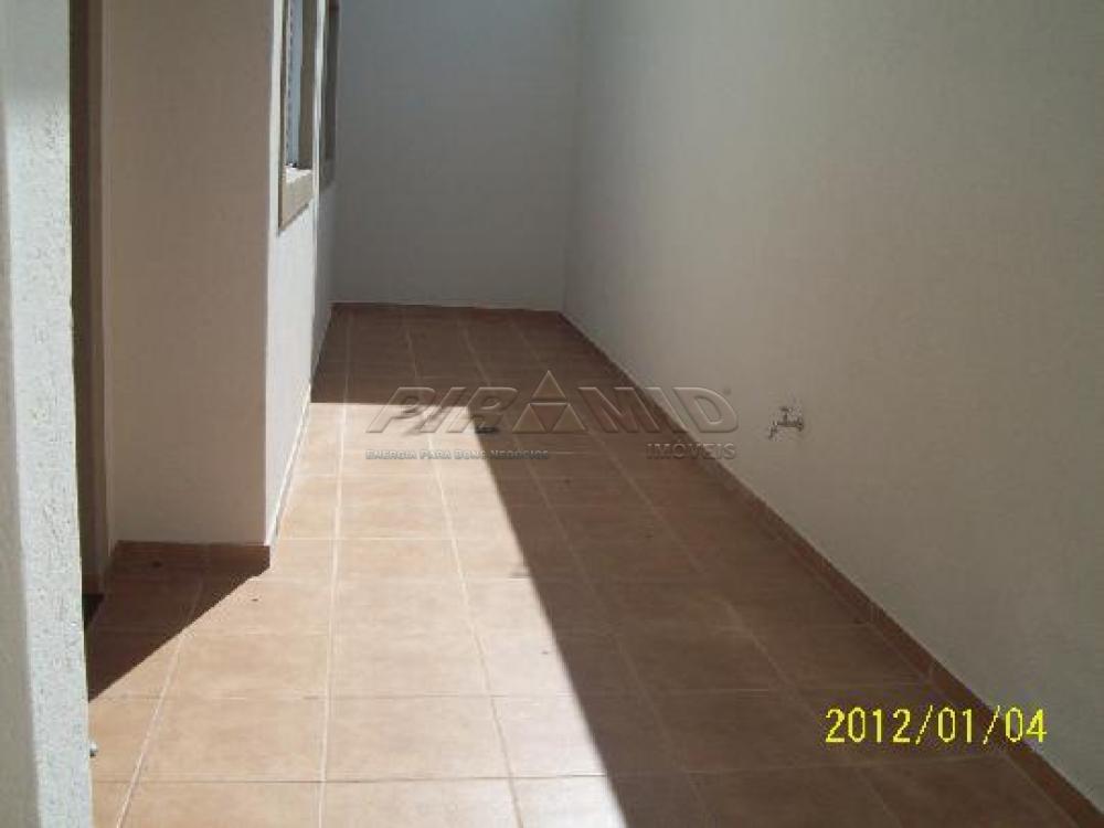Alugar Apartamento / Padr&atilde;o em Ribeir&atilde;o Preto R$ 1.050,00 - Foto 2