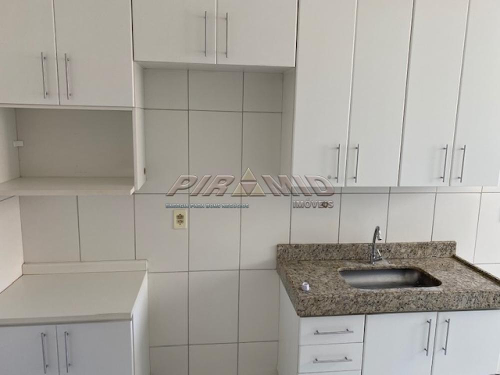 Alugar Apartamento / Padr&atilde;o em Ribeir&atilde;o Preto R$ 1.450,00 - Foto 2