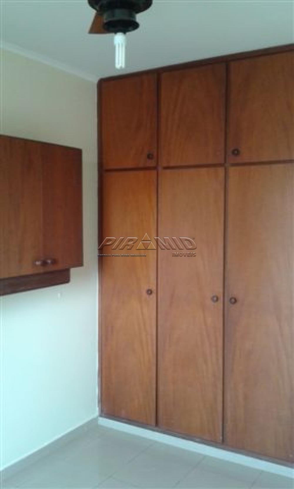 Alugar Apartamento / Padr&atilde;o em Ribeir&atilde;o Preto R$ 2.700,00 - Foto 4
