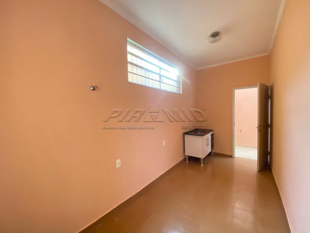 Alugar Casa / Padr&atilde;o em Ribeir&atilde;o Preto R$ 2.500,00 - Foto 3