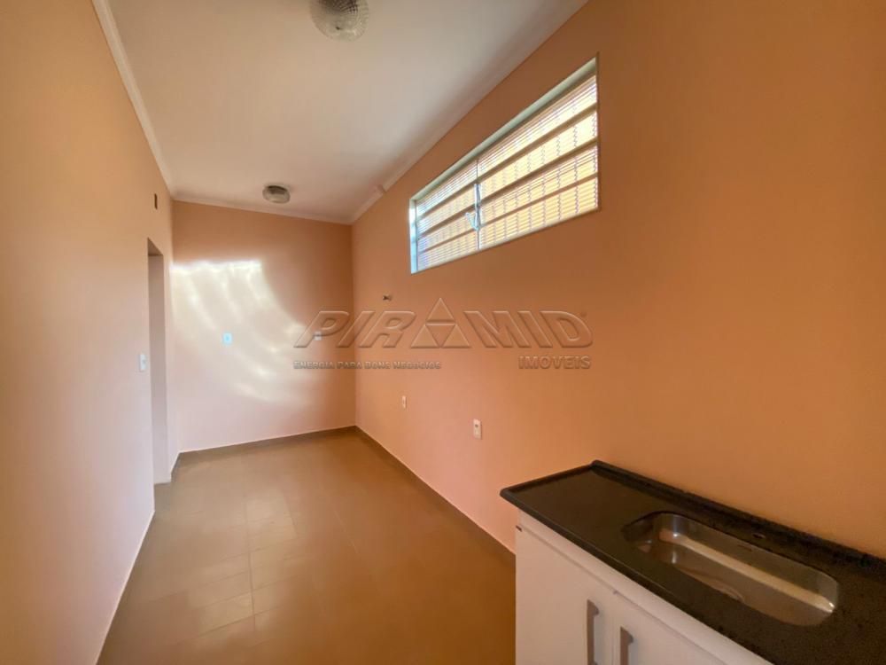Alugar Casa / Padr&atilde;o em Ribeir&atilde;o Preto R$ 2.500,00 - Foto 4