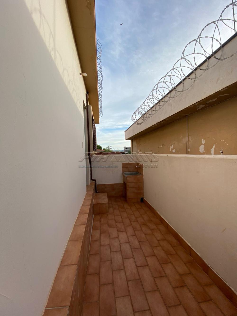 Alugar Casa / Padr&atilde;o em Ribeir&atilde;o Preto R$ 2.500,00 - Foto 15