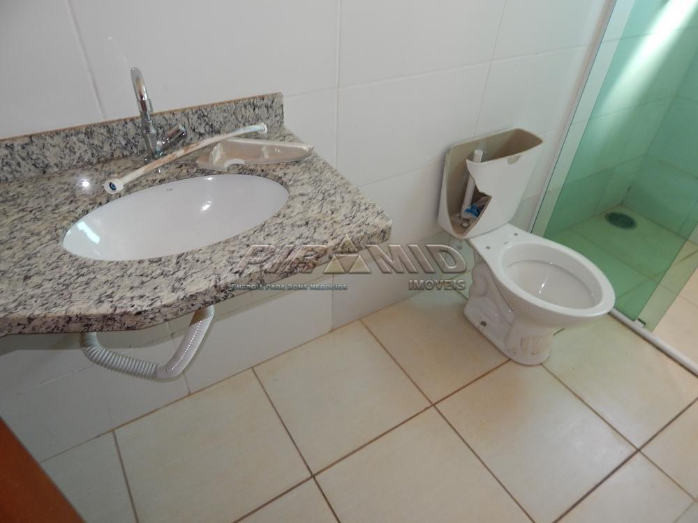 Alugar Apartamento / Padr&atilde;o em Ribeir&atilde;o Preto R$ 1.200,00 - Foto 4