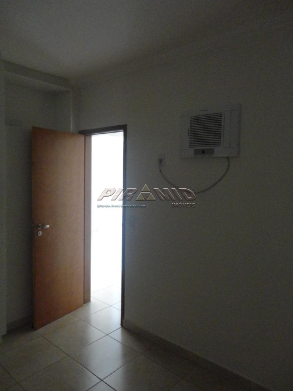 Alugar Apartamento / Padr&atilde;o em Ribeir&atilde;o Preto R$ 800,00 - Foto 4