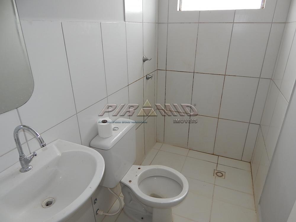 Alugar Apartamento / Padr&atilde;o em Ribeir&atilde;o Preto R$ 680,00 - Foto 7